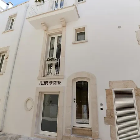 Iulius & Spa Bed & Breakfast 3*